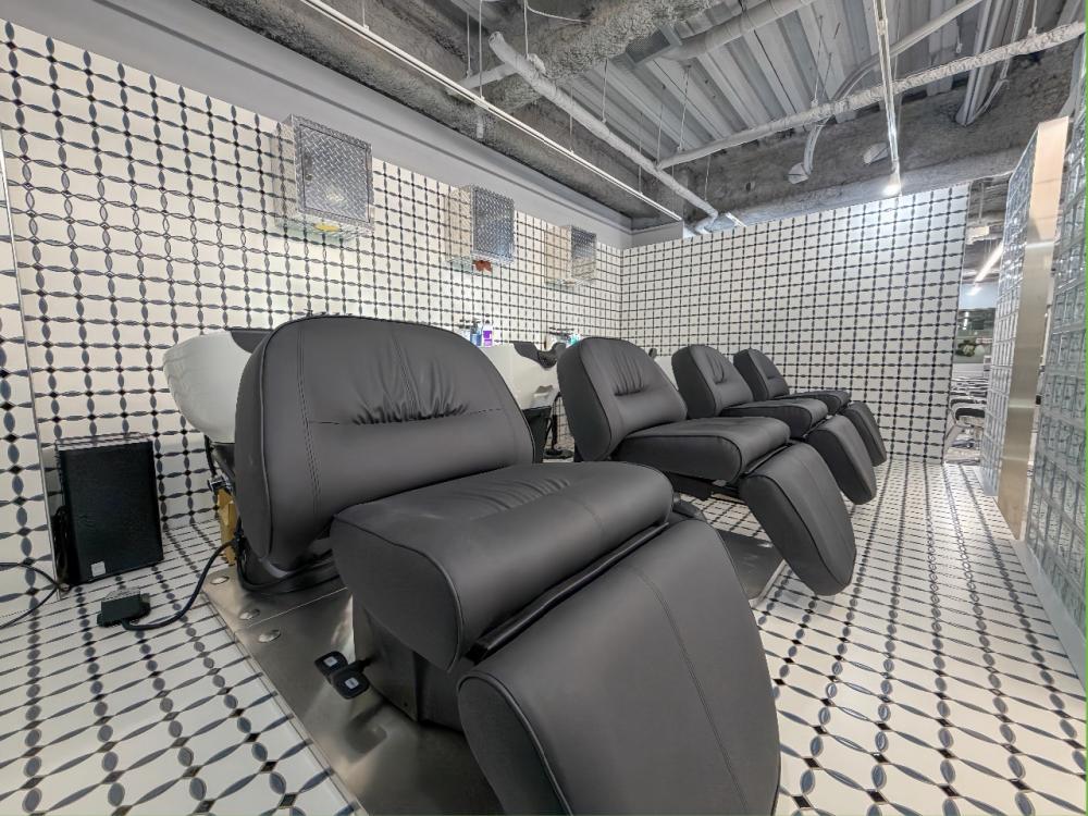 株式会社LEAP　OVERの求人募集情報