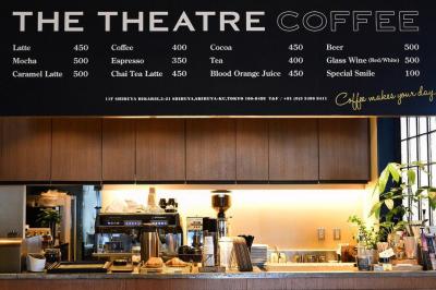 シアターコーヒー The Theatre Coffee のバイト 求人情報 オシャレなカフェ レストランのバイト 求人のラテコ