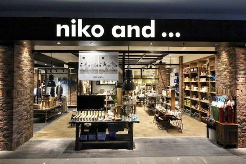 Niko And Coffee ニコアンドコーヒー Tokyo ホール のアルバイト パート求人募集 オシャレなカフェ レストランのバイト 求人のラテコ