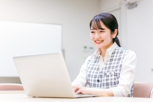 20代・30代女性活躍中!《経験者歓迎》駅チカクリニックでの事務...